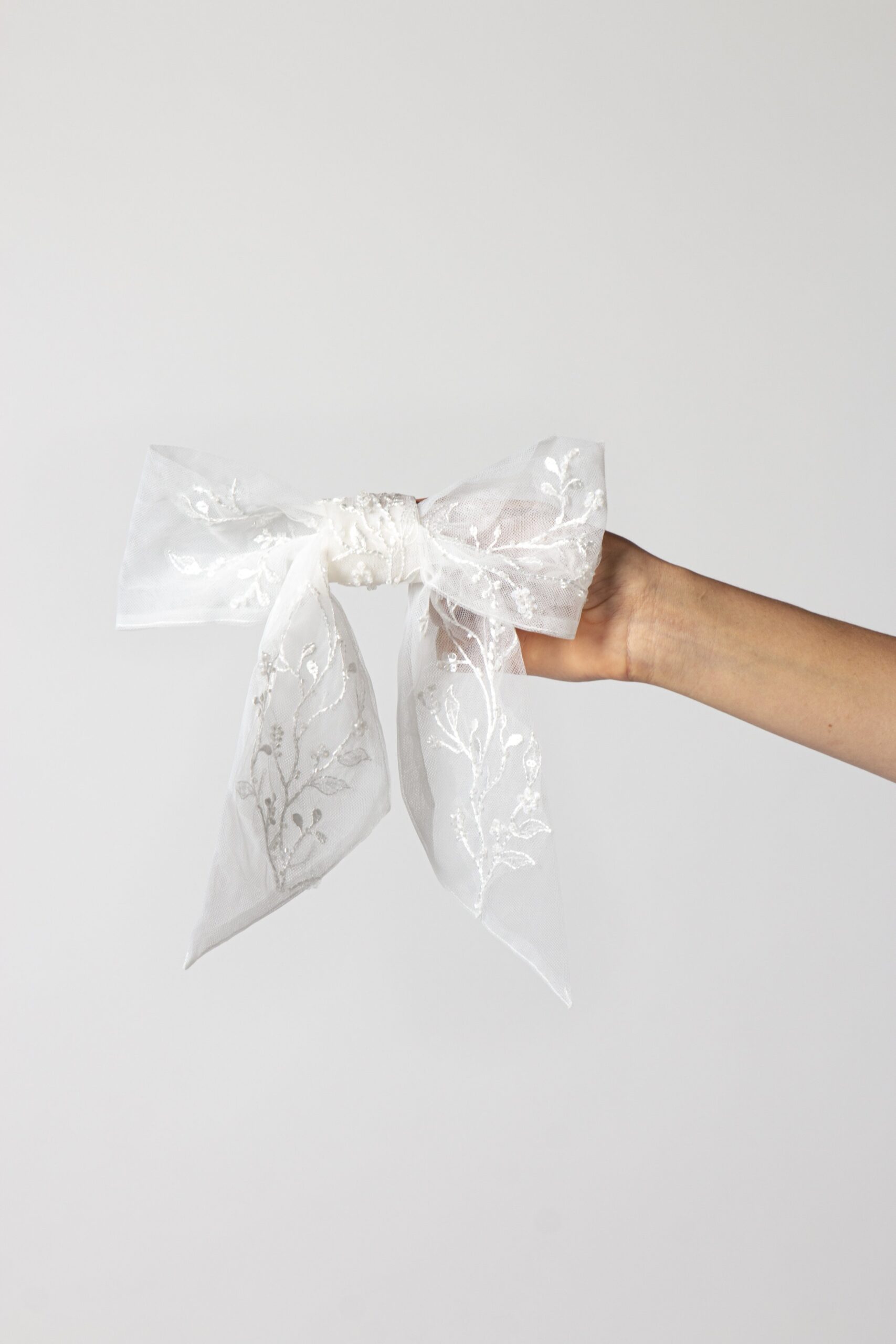 Bowen beaded bow (1).JPG