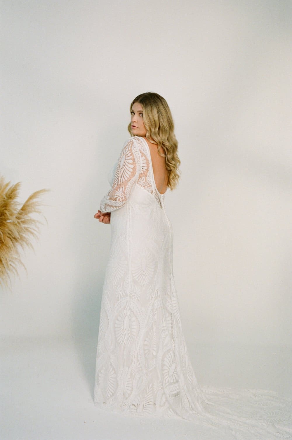 Desert Lace Gown and Altar (4).jpg