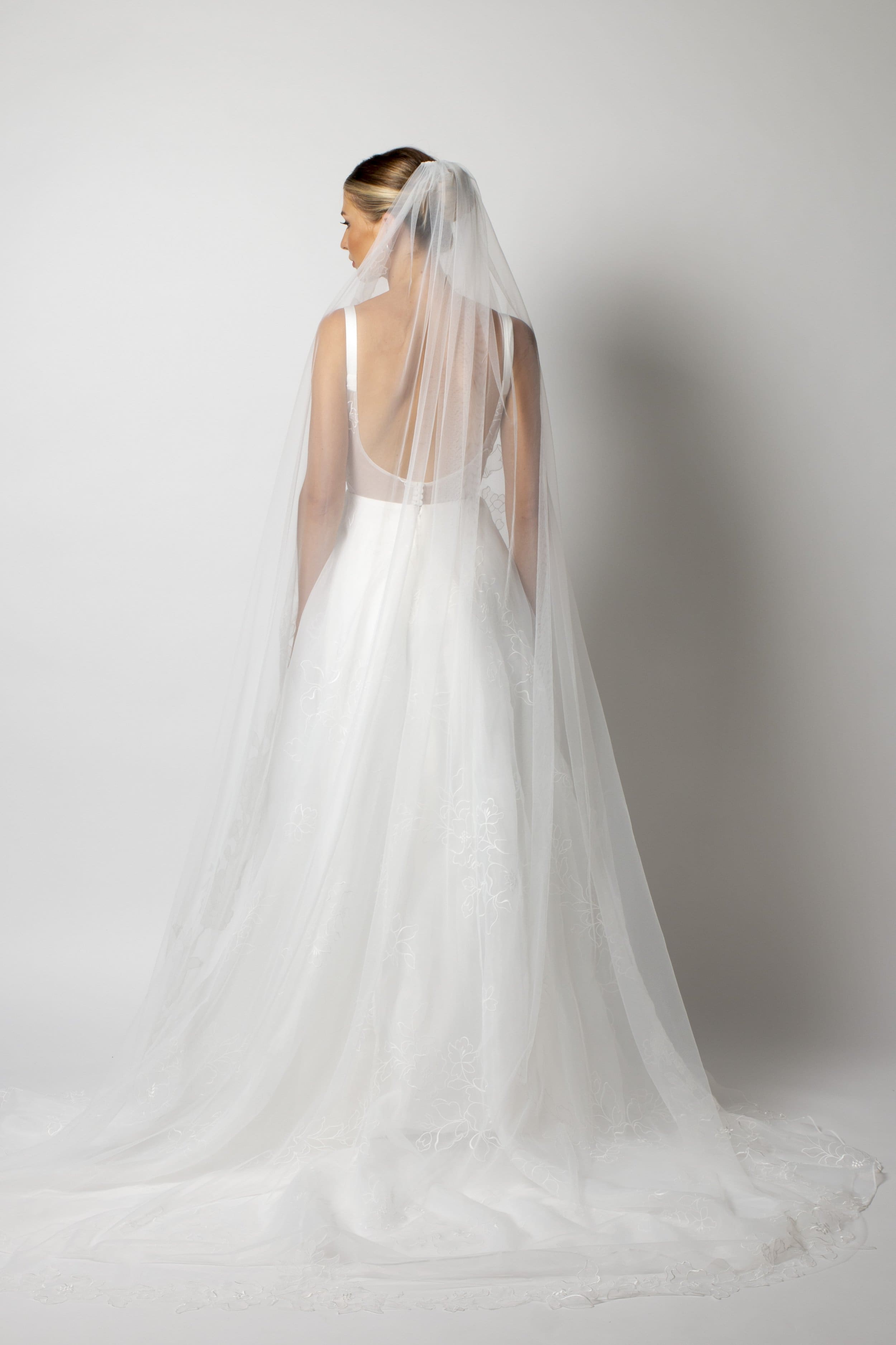 Prim gown organza aline (1).JPG
