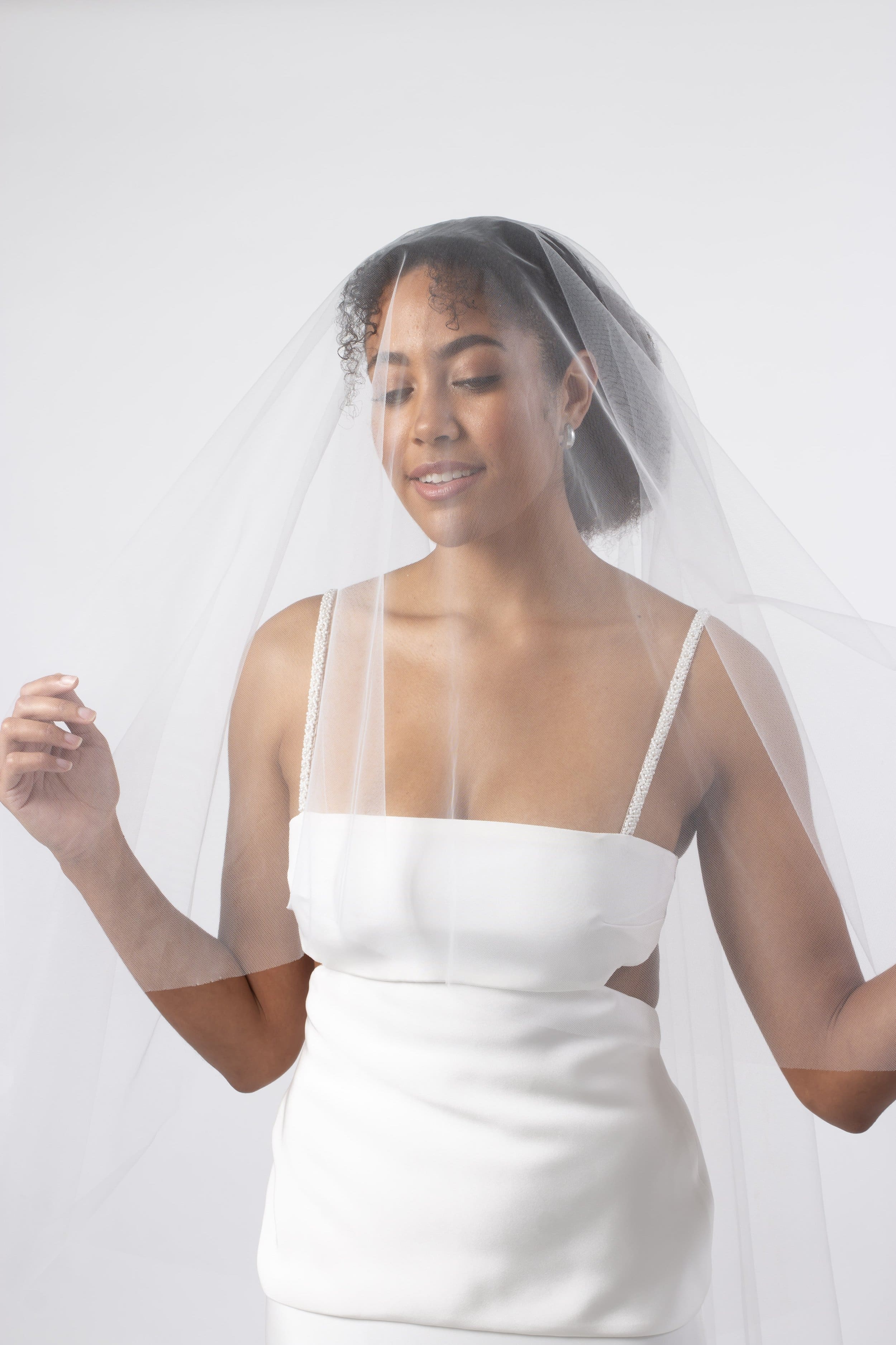 Short minimal veil (1).jpg