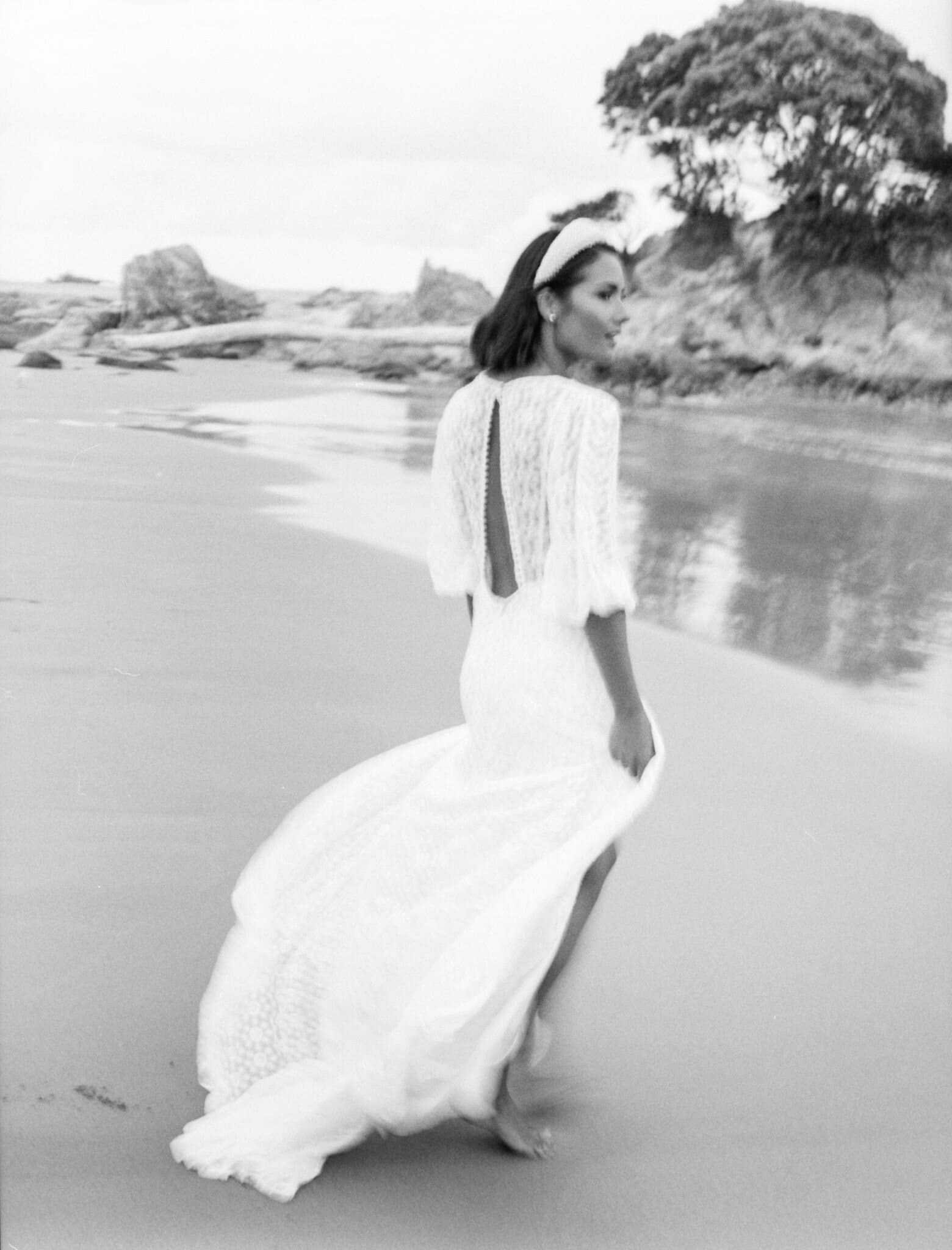 THESUMMERLYxGOWNALTAR_BW_013.jpg