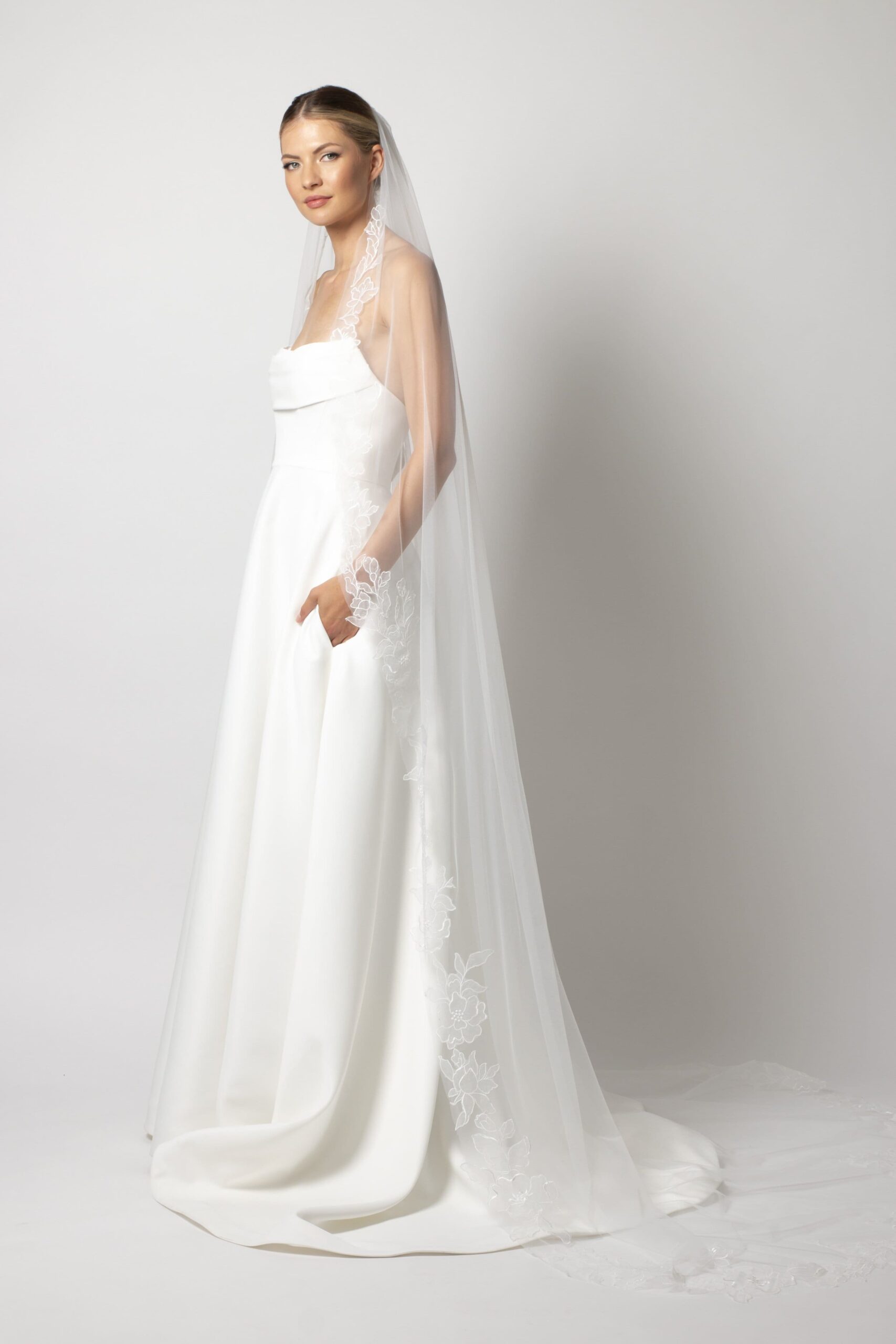 Windsor Gown (4).JPG