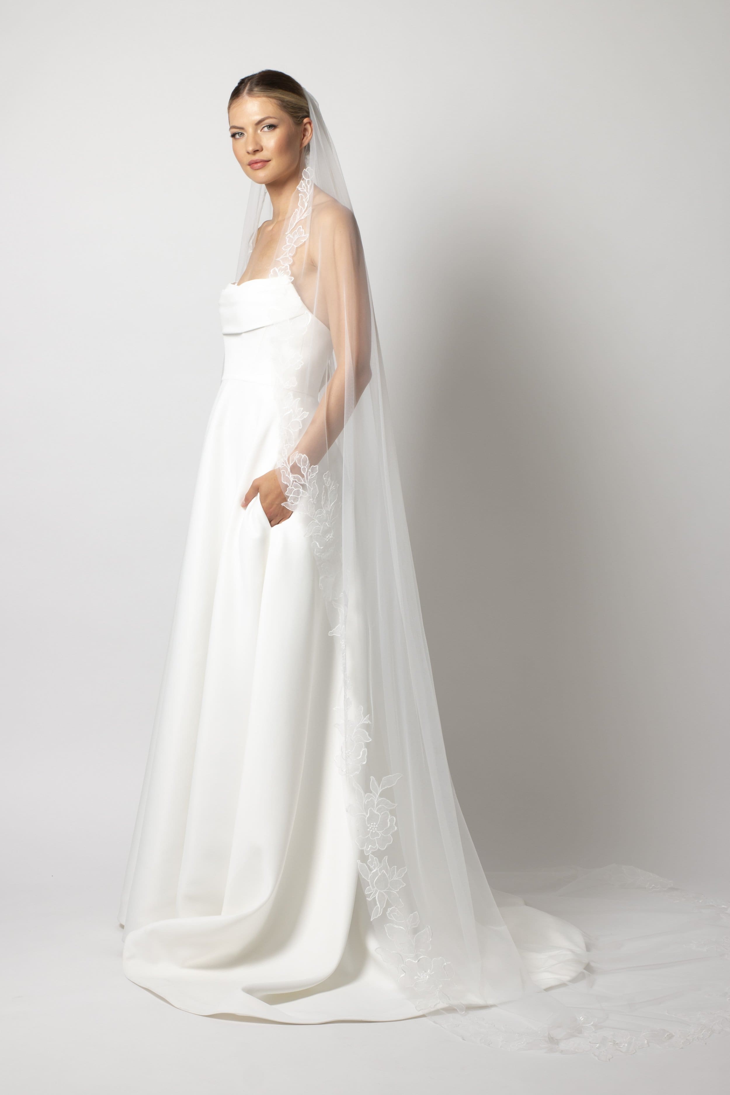 Windsor Gown (4).JPG