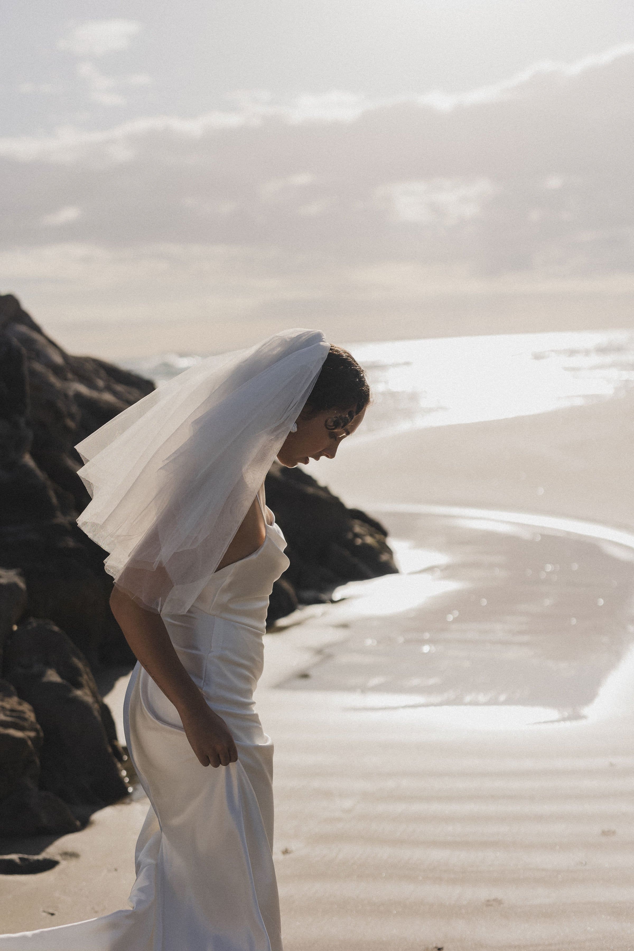 shortweddingveilwithblusher.jpg
