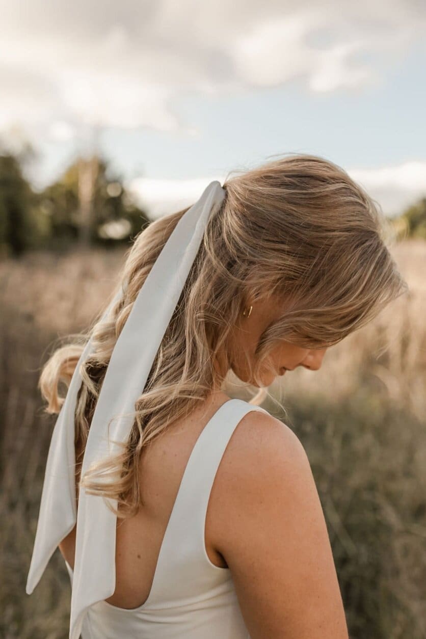 silk+hair+scarf+gown+and+altar+%288%29.jpg