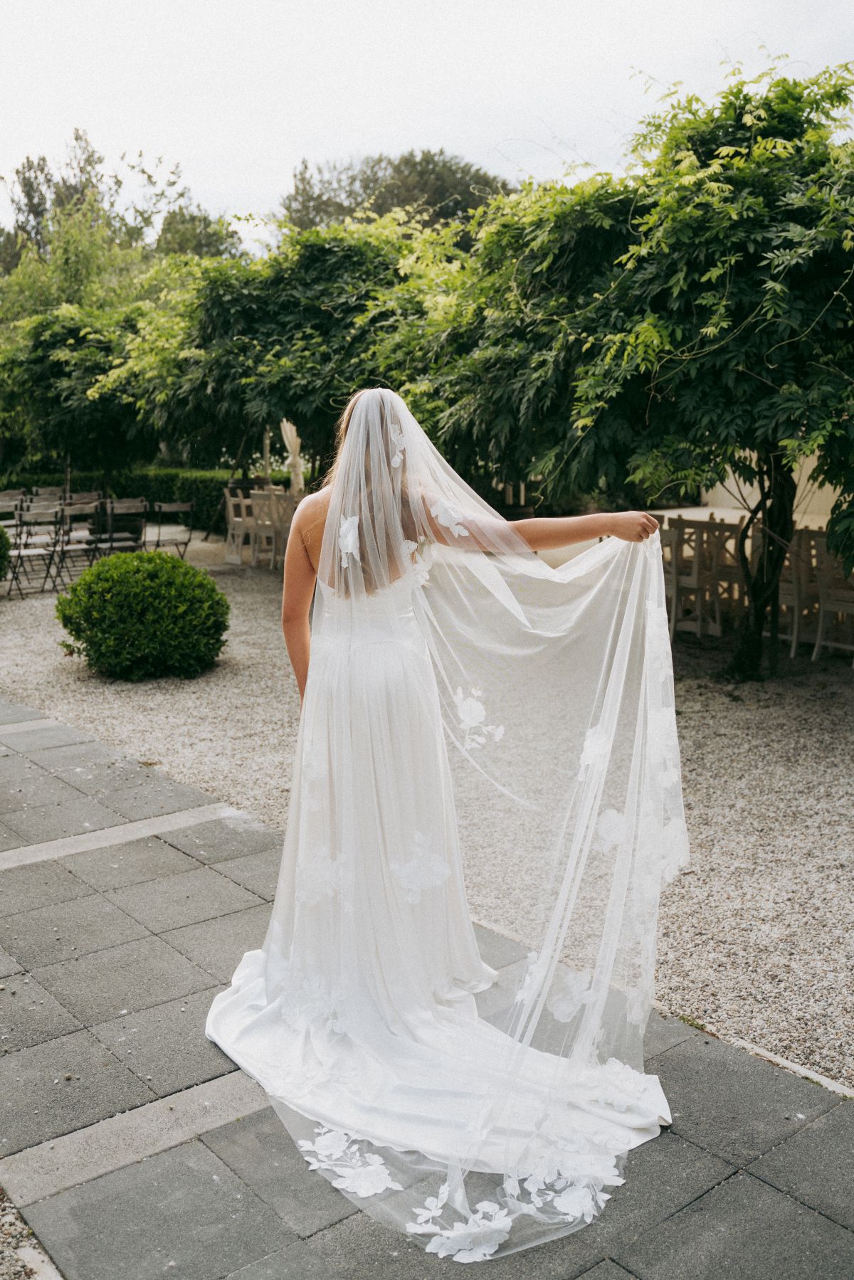 Flora big flower lace Veil (3)